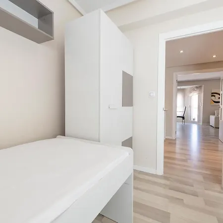 Flatsandrooms Avenida De Aragon * Teruel
